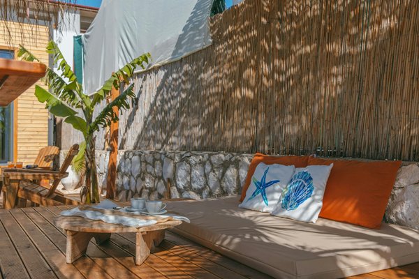 Navigating the london underground with little ones: the ultimate parent"s handbook for toddler travel